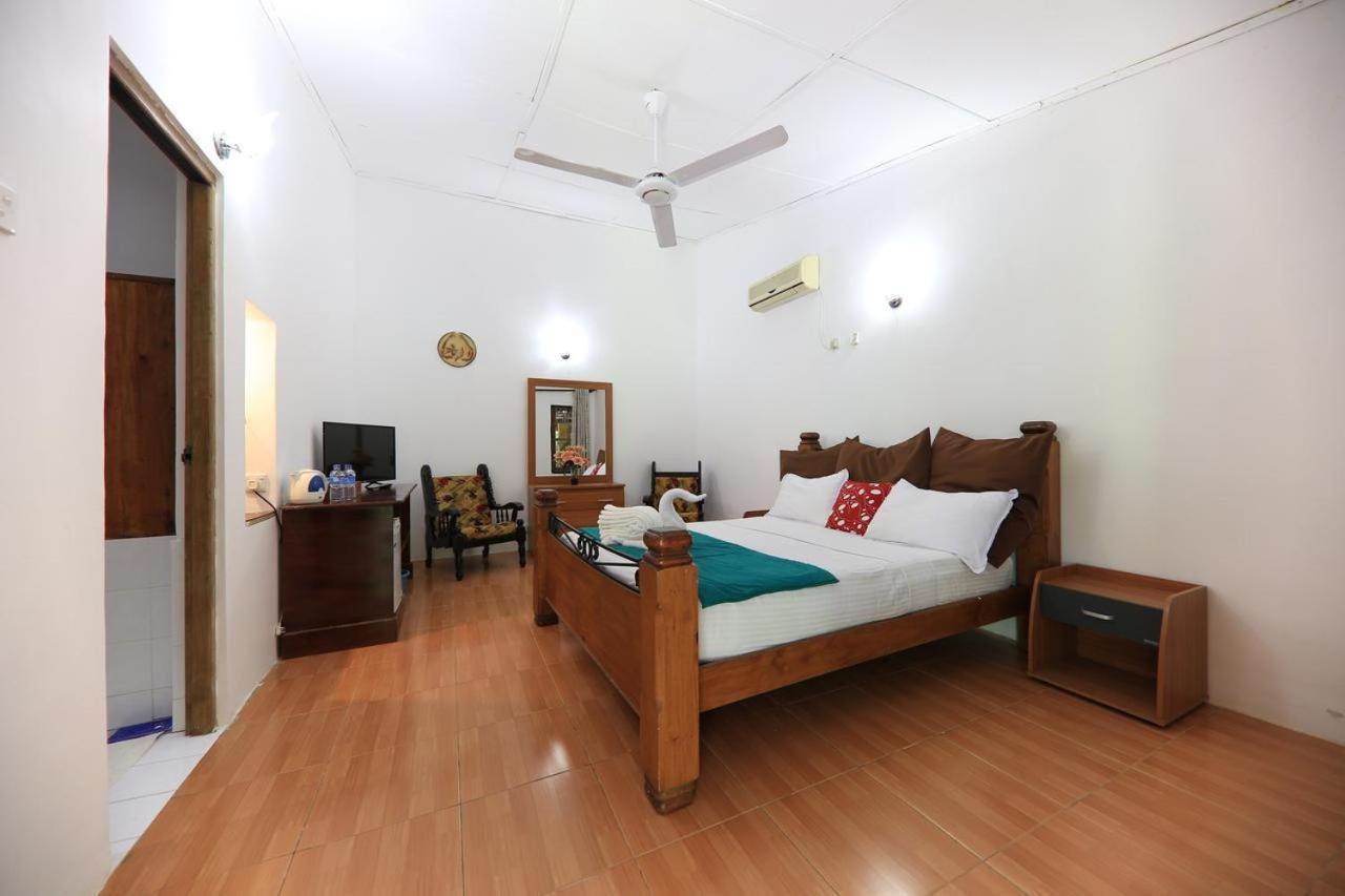 Sundaras Resort Ltd ดัมบูลลา ภายนอก รูปภาพ