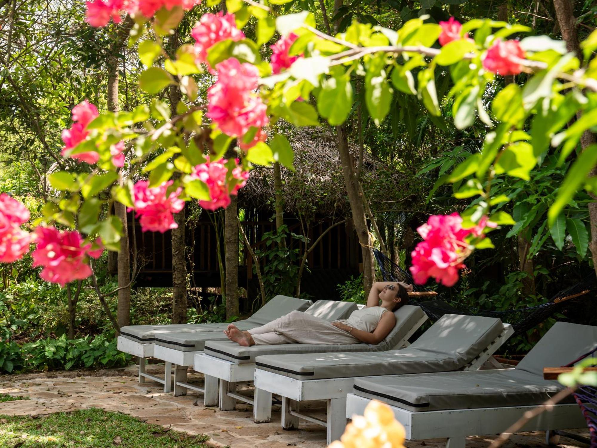 Sundaras Resort Ltd ดัมบูลลา ภายนอก รูปภาพ